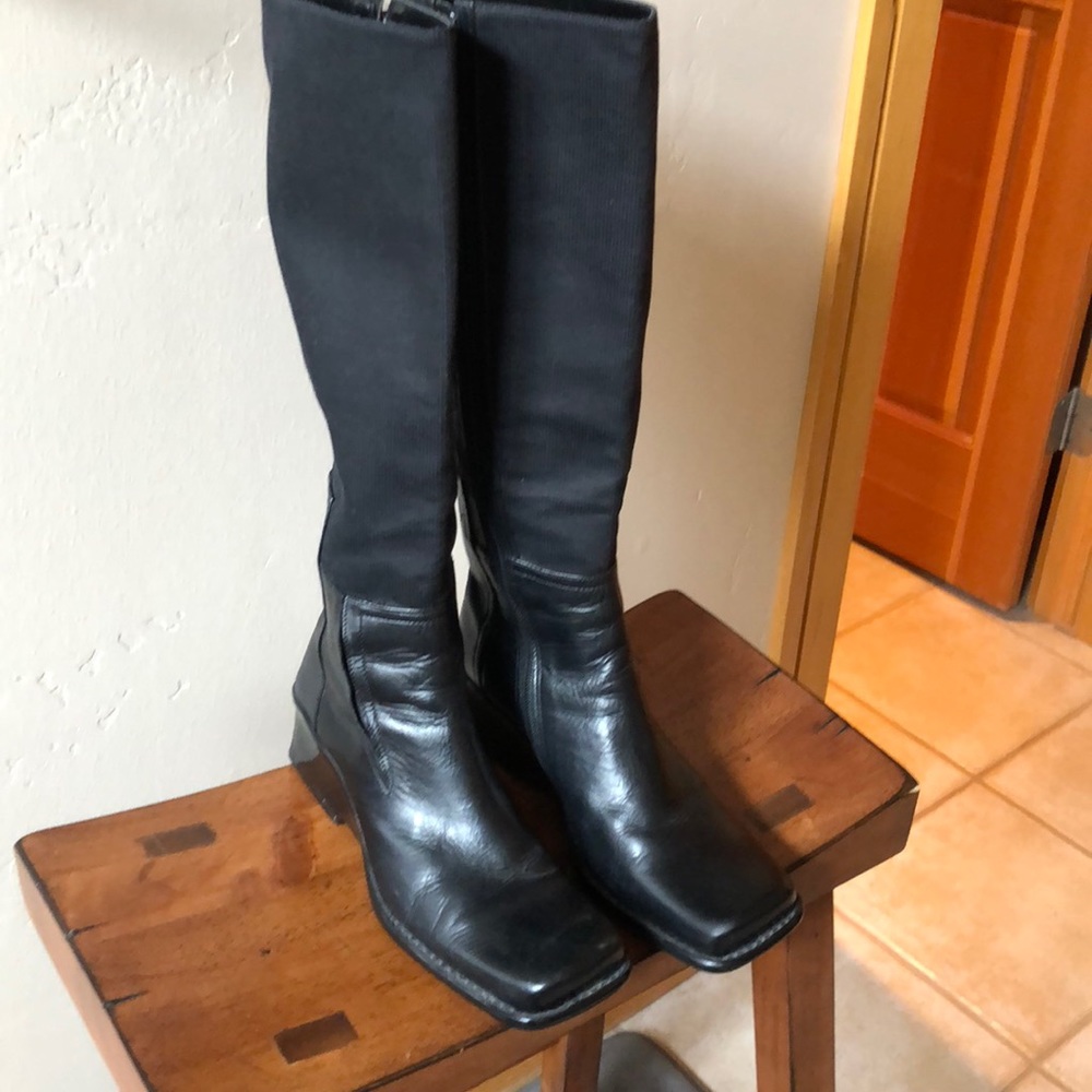 BCBG BOOTS